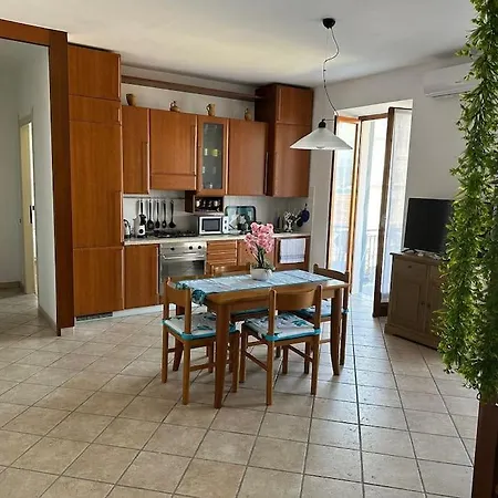 Scorci Di Mare Lägenhet